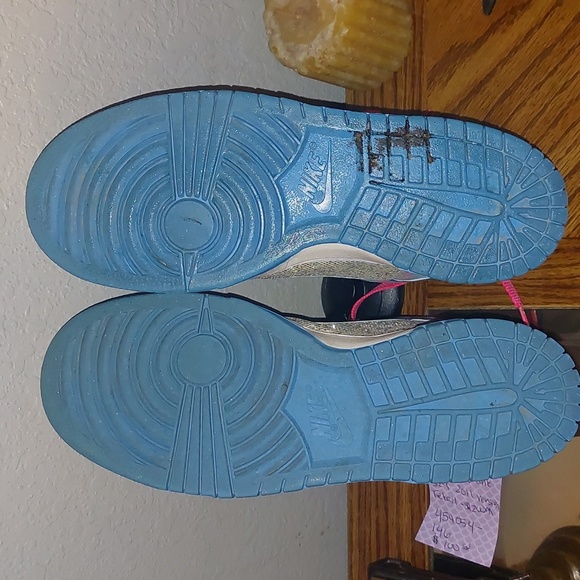 Sparkly Women's Nike Dunk 2011 - Picture 13 of 15